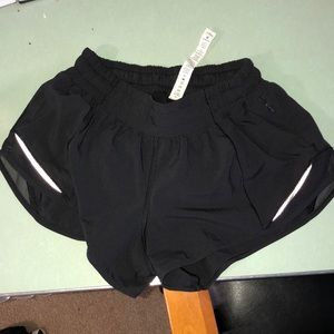 SIZE 4 LULULEMON SHORTS